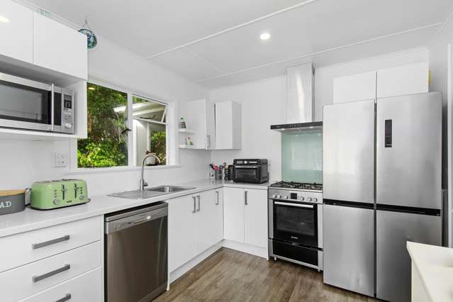 126 Hine Road Wainuiomata_2