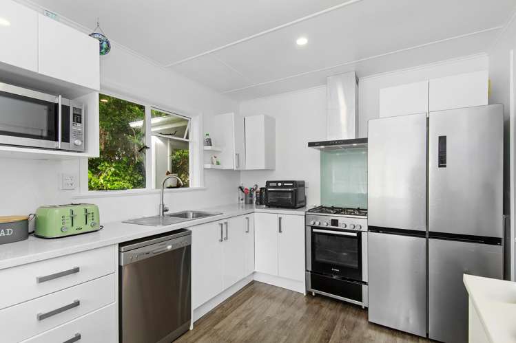 126 Hine Road_2