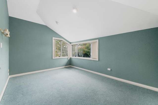 25 Dixon Road 2742_2