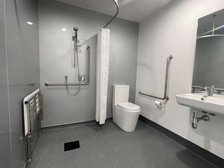 Unit 12/22 Highgate Parkway Silverdale_13