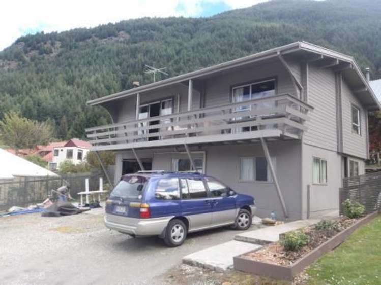 16 Williams Street Fernhill/Sunshine Bay_8