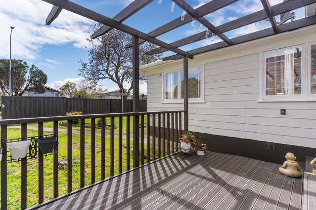 186 Mahia Road Wattle Downs_2