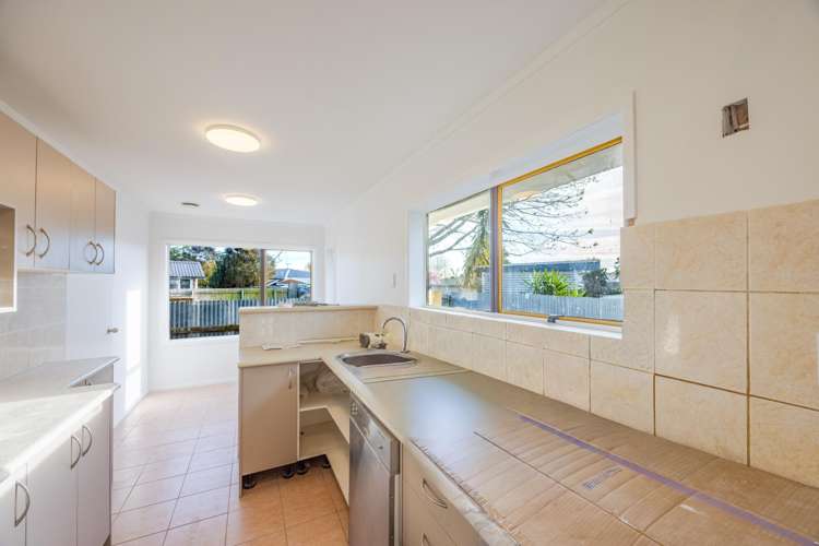 15B Percy Spiller Avenue Maraenui_1