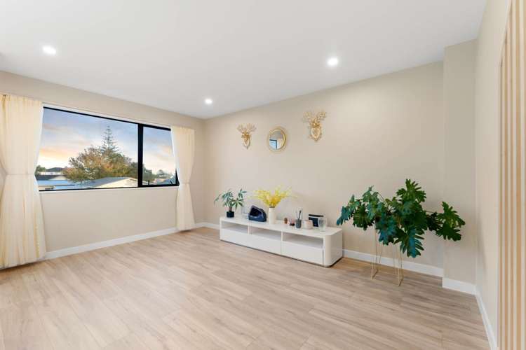 126 Kervil Avenue Te Atatu Peninsula_12