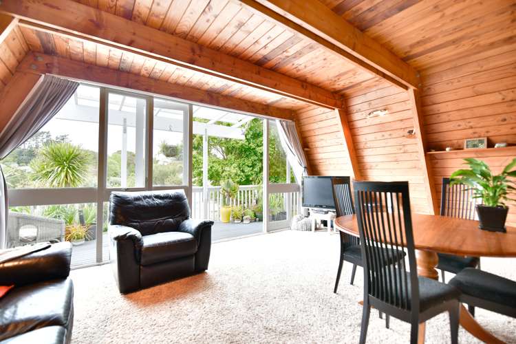 10a Win Grove Hatfields Beach_7