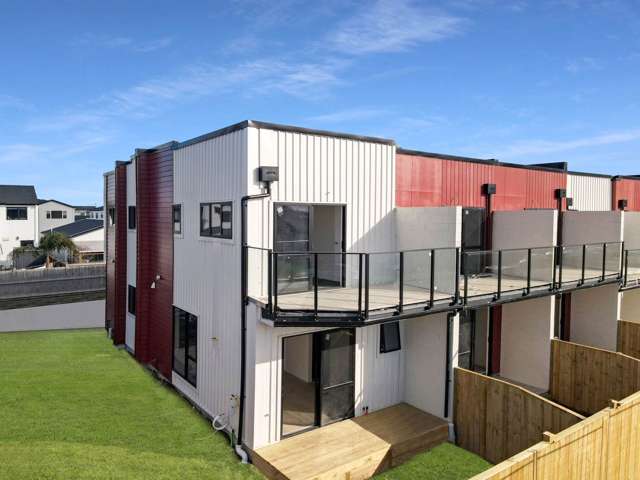 Brand New Modern Townhouse - Prime Location