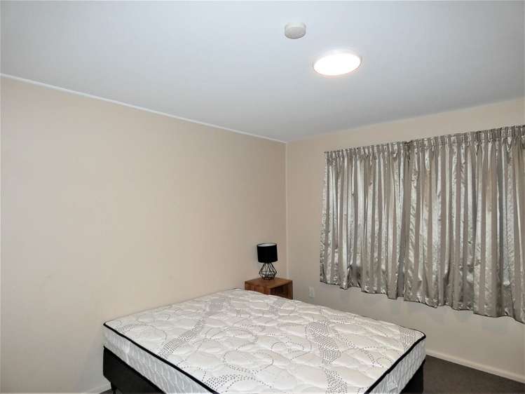 2/460 Manchester Street St Albans_4