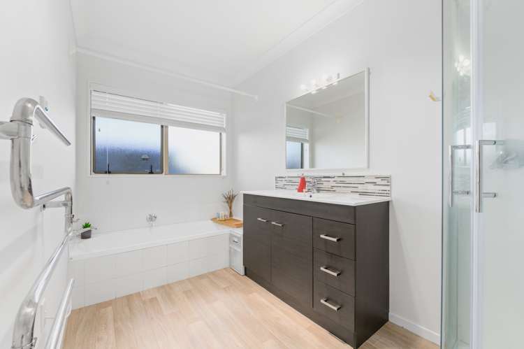 33 Cate Road Rototuna North_13