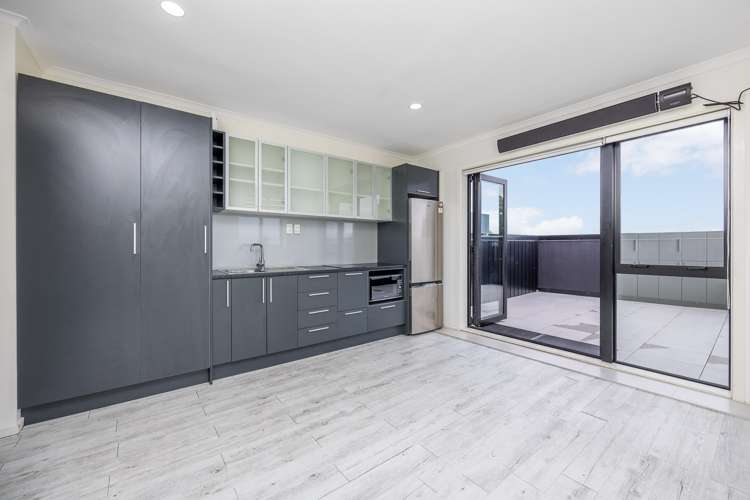 1m/12 Charles Street Mount Eden_6