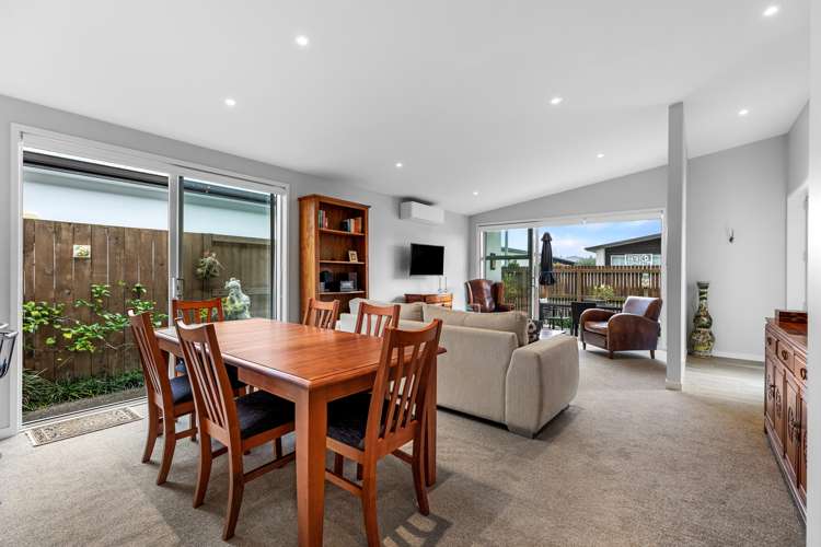 90 Saint Pauls Drive Brookfield_2