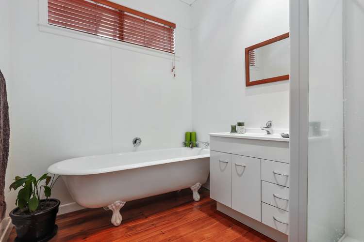 46 Thames Road Paeroa_11