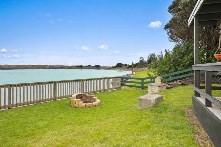 4 Rauparaha Street Marokopa_6