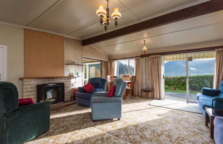 14 Esplanade Okiwi Bay_5