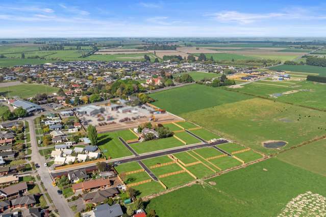 8 Waihora Way Leeston_4
