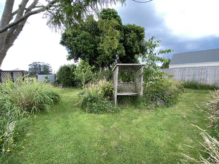 36 High Street Eltham_17