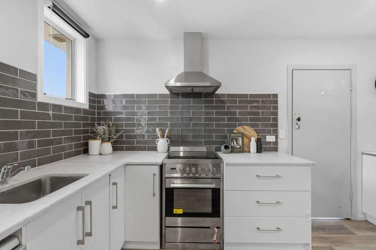  18 Moa Street Waikiwi_7