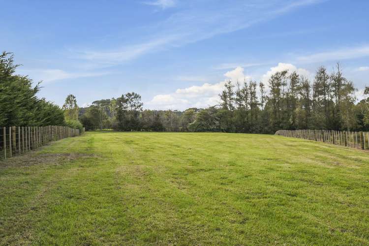 55 Barrett Road Riverhead_23