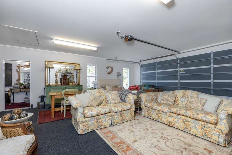 44 Sunningdale Drive Stoke_16