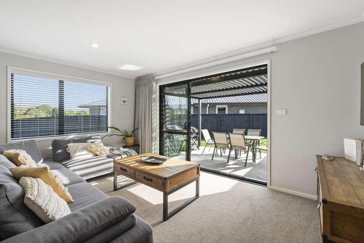 10 Korimako Place Coastlands_17