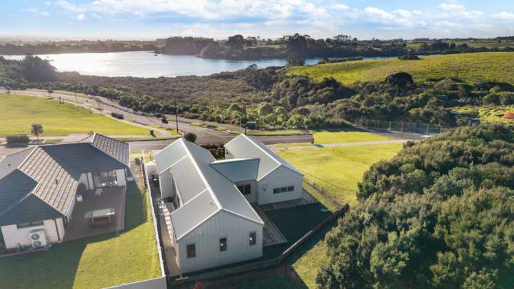 24 Orawahi Road Glenbrook Beach_28