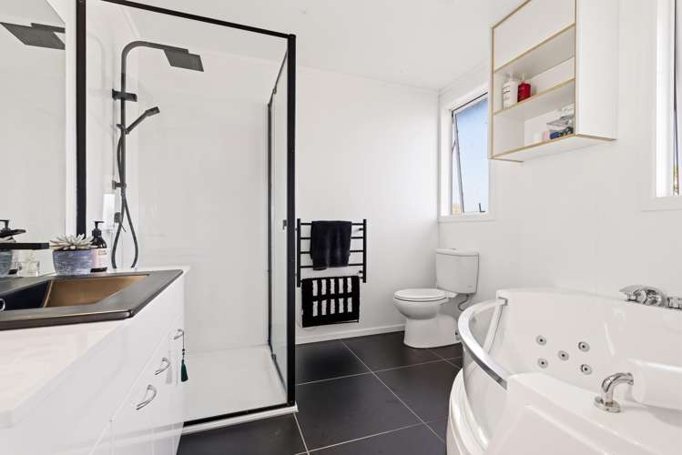 42 Ngamotu Road Hilltop_16