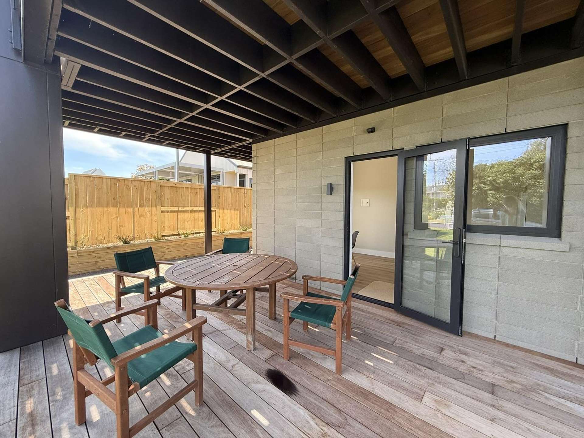 10 Teti Street 11213_0