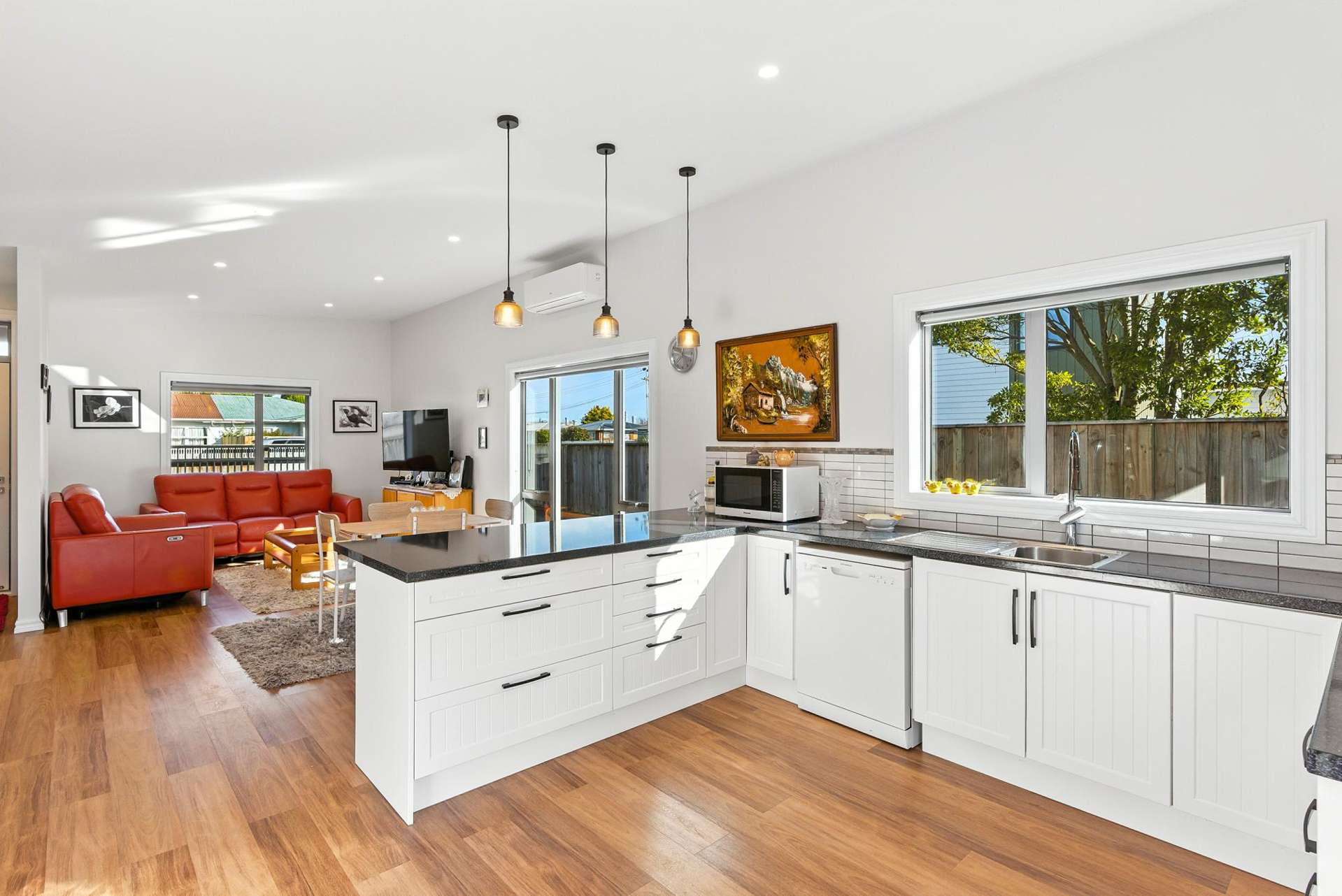 37 Liverpool Street Levin_0