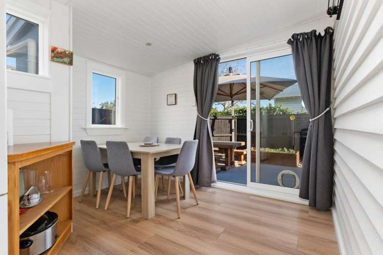 126 MacKenzie Avenue_5