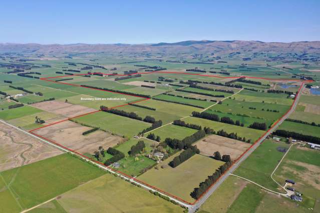 Northern Southland Dairy Farm with Scale