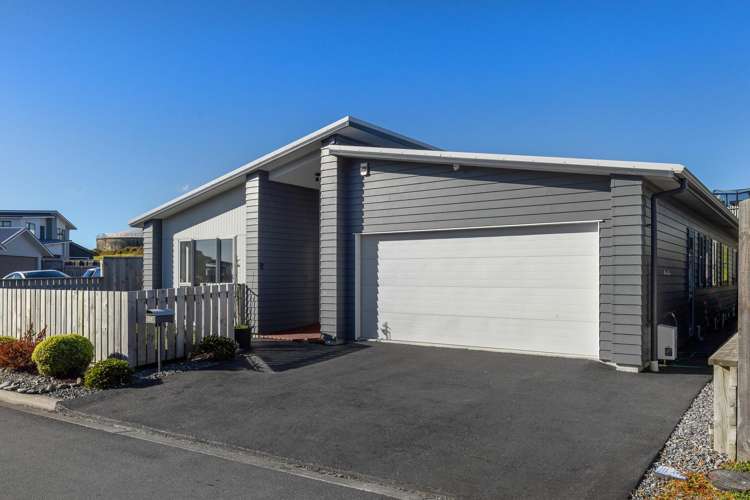 20 Rotorua Grove Aotea_23