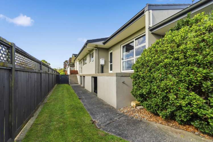 25 Kelvin Place Hamilton East_24