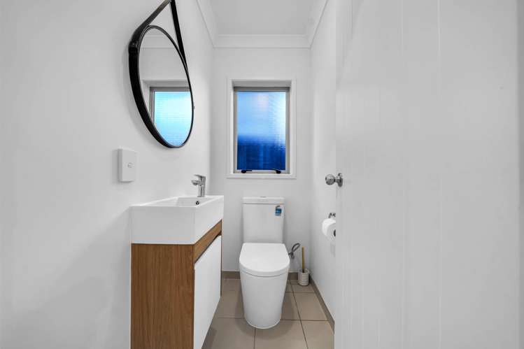 13 Bridgefield Crescent Flat Bush_25