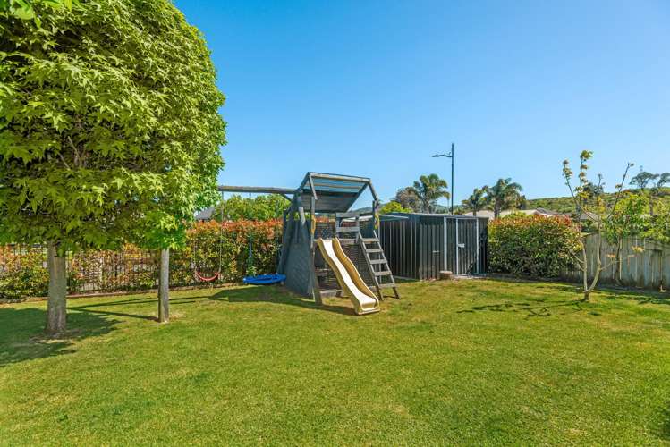 49 Sterling Park Lytton West_20
