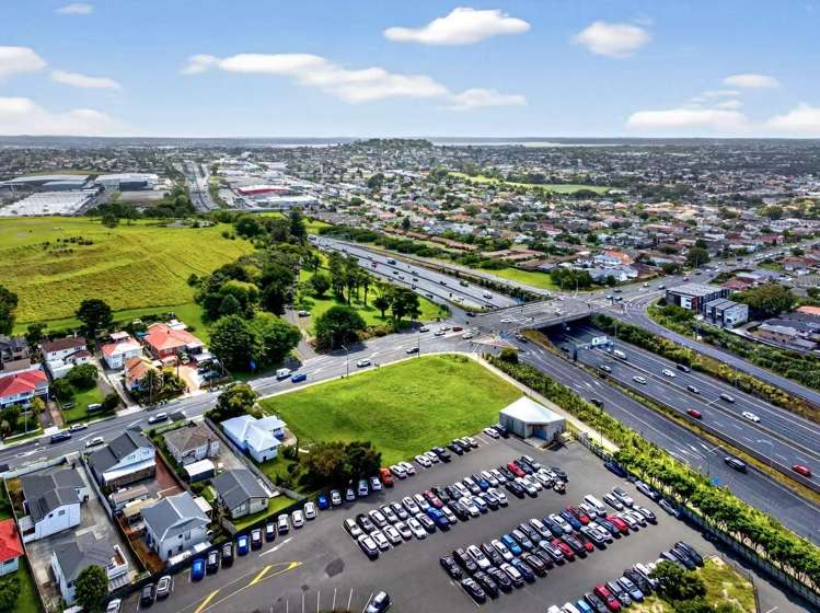 1370-1376 Dominion Road Mount Roskill_9