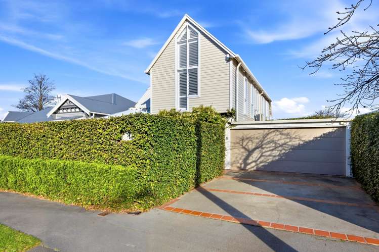 74 Office Road Merivale_18
