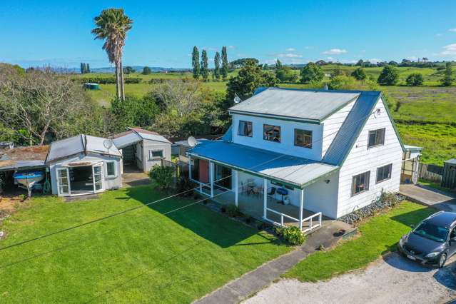 1261b East Coast Road Whakatiwai_1