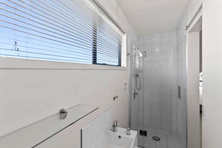 5 Jacaranda Place Parklands_13