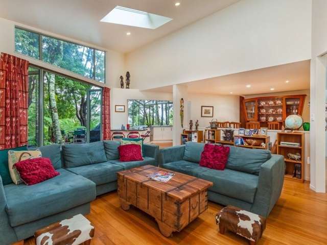 81 Tanekaha Road Titirangi_1