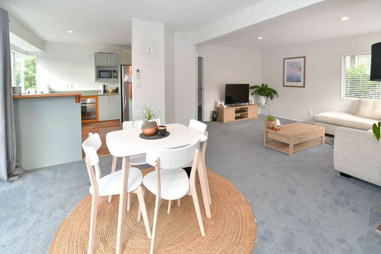 2/96 William Bayes Place Red Beach_16