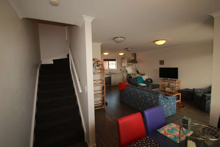 20 Chiefs Court Hamilton East_6