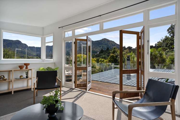 33 Foster Avenue Huia_10