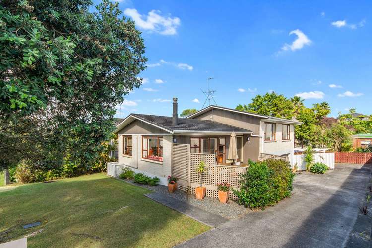 39 Nui Mana Place Te Atatu South_0