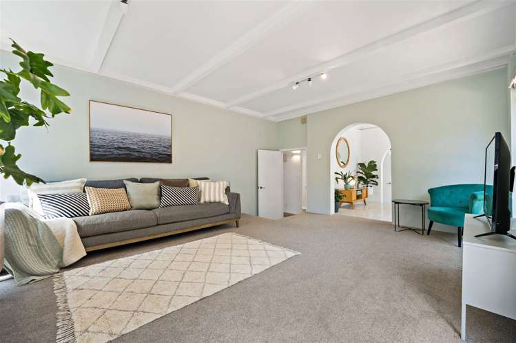 1 Riviera Place Hauraki_7