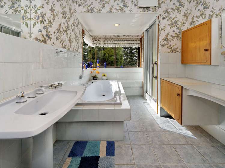 4a Roland Hill Glen Eden_19