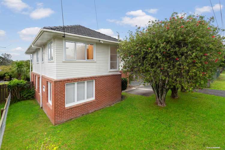 1 Amberley Avenue Te Atatu South_1