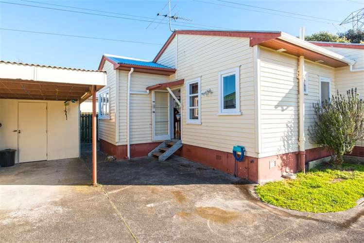 49 Queen Mary Avenue New Lynn_20