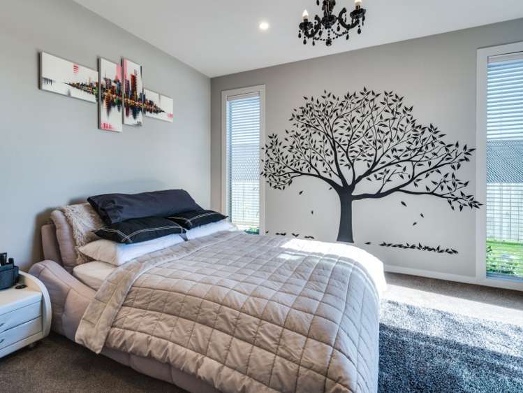 29 Magnolia Rise Waipahihi_7