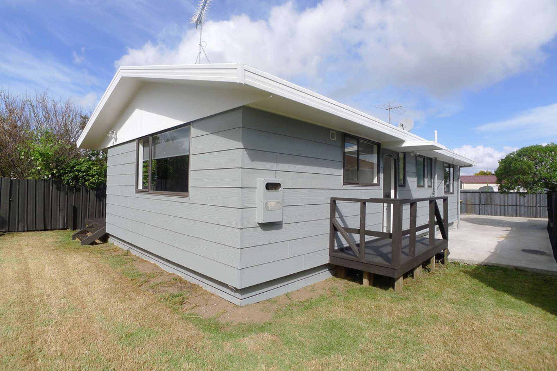 2/26 Caravelle Close Mangere_0