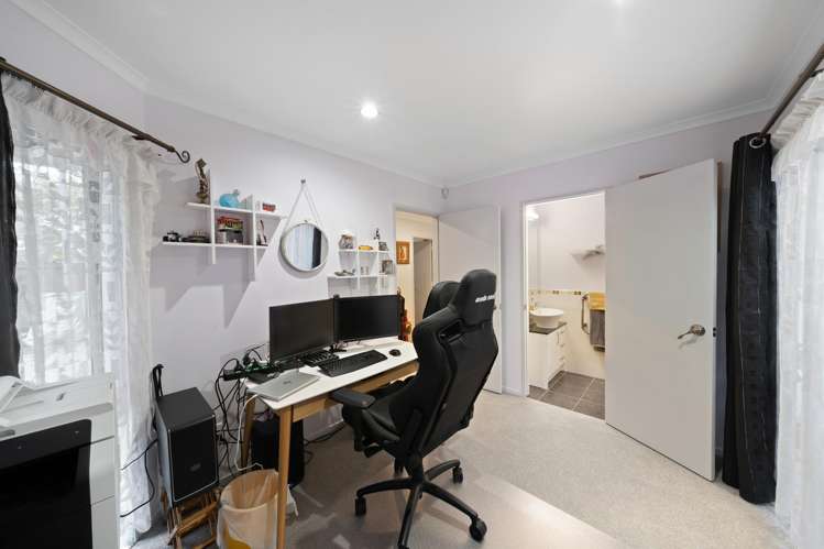 3 Bezar Place Flat Bush_13
