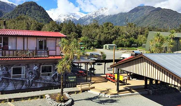 8-10 Cron Street Franz Josef / Waiau_1